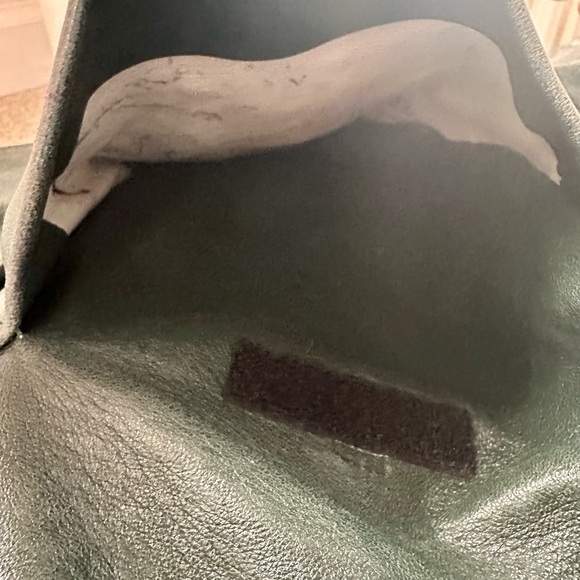 MARNI Leather Hobo Bag with Slouchy Design - Picture 11 of 12